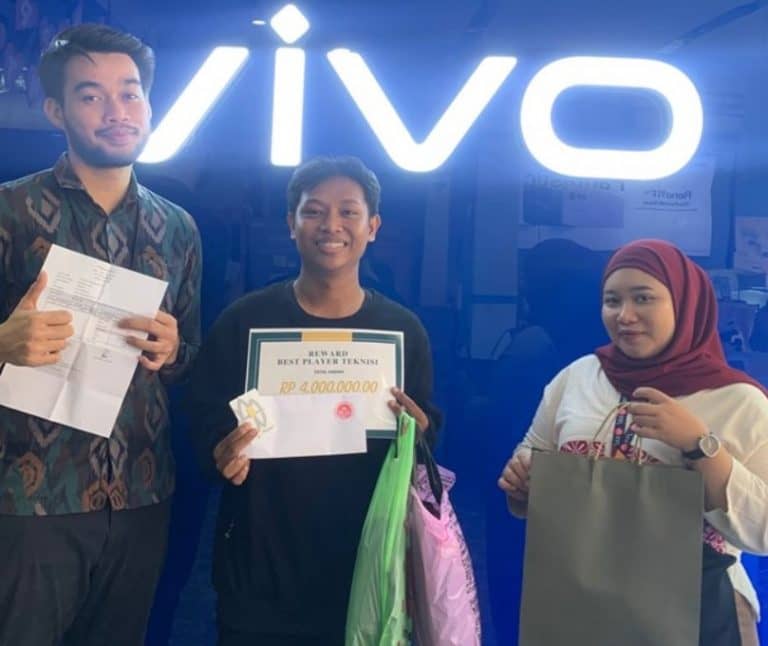 PEMBERIAN REWARD PENCAPAIAN STAFF TEKNISI DI PPL